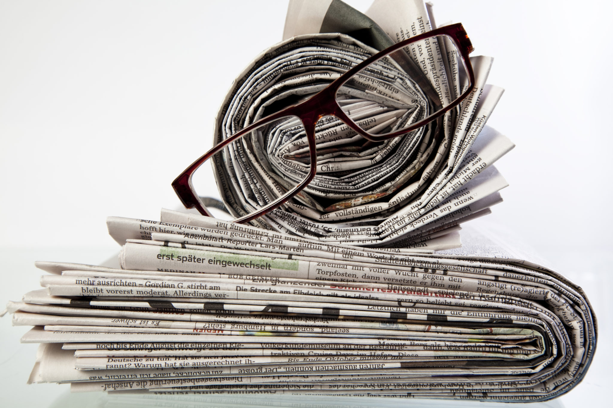 Build vs. Buy: Why Top Brands Are Leaning on Freelancers to Build Hybrid Newsrooms