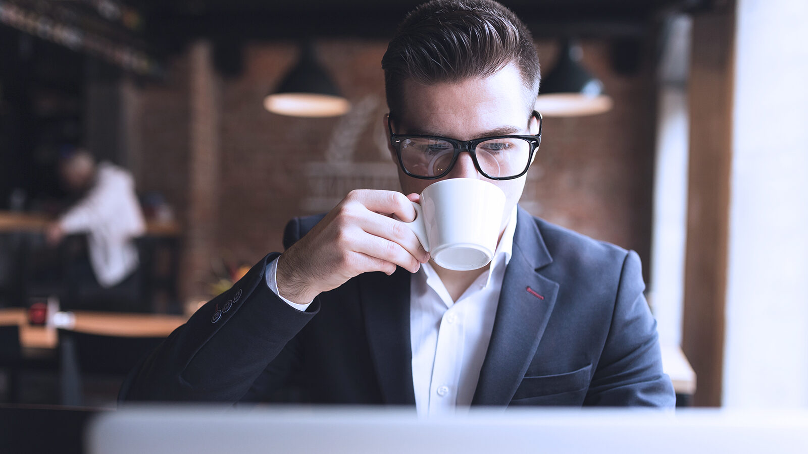 Infographic: How Banks Can Woo Millennials