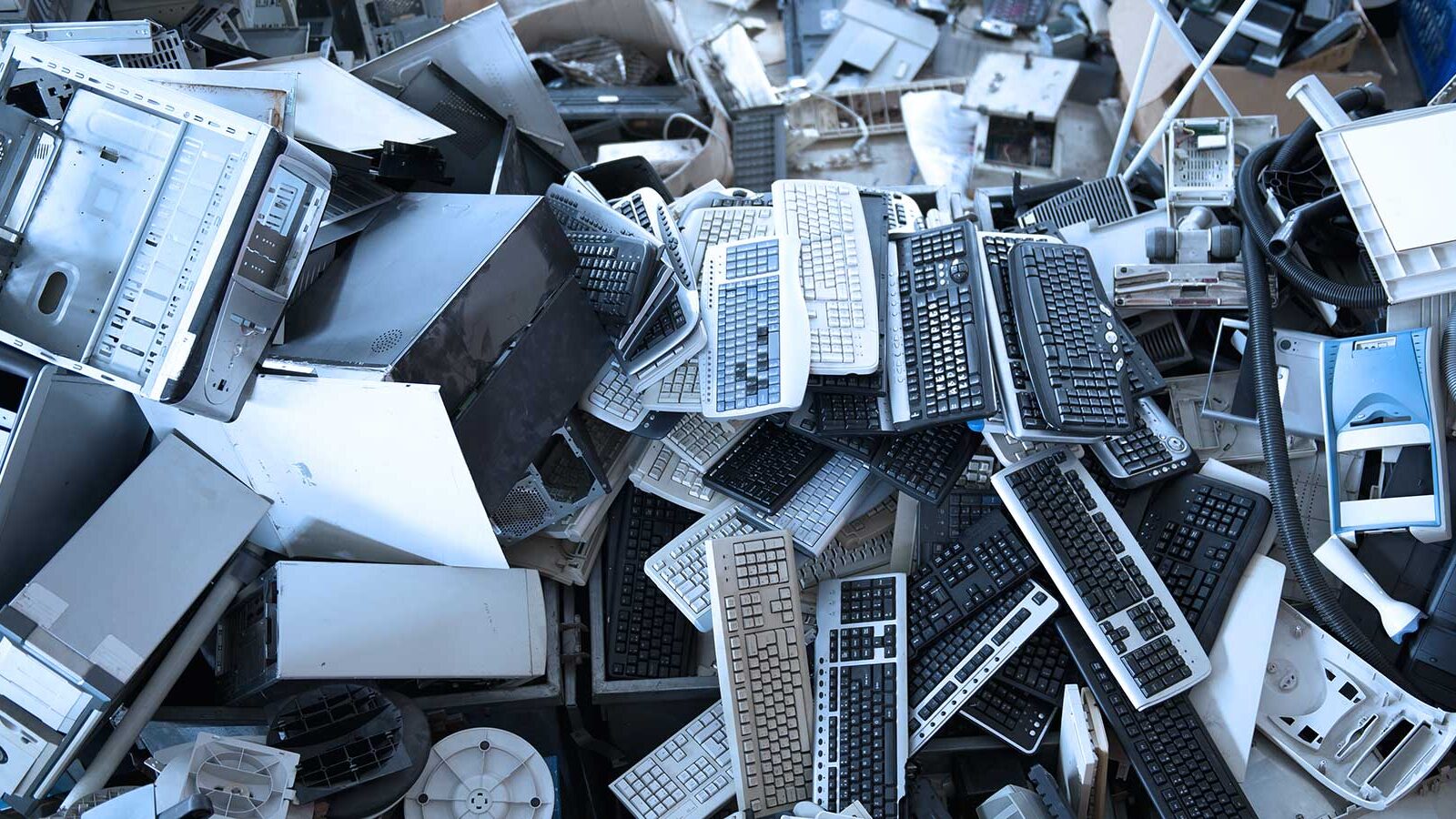 It's-official-Desktop-is-Dying