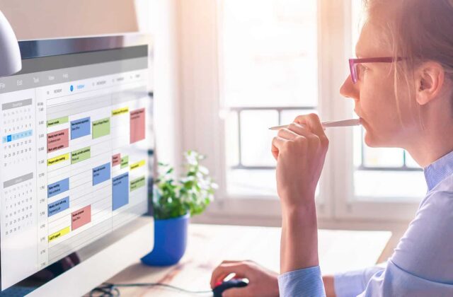 content-calendar-Contently