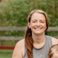 Headshot of Meredith Bethune.