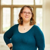 Headshot of Seanna Tucker.
