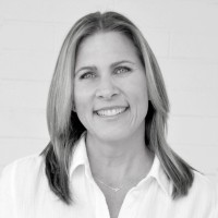 Headshot of Stacey Closser.
